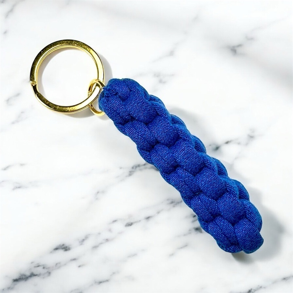 Blue Box Knot Keychain Purse Charm T-Shirt Yarn Macrame Nautical Handmade